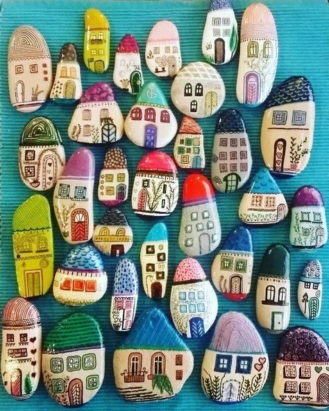 Great collection of rock painting ideas – Recycled Crafts Colored Rocks, Colorful Rocks, Art Pierre, Stone Art Painting, Rock Painting Ideas, Painted Rocks Craft, Painted Rocks Diy, Rock Painting Ideas Easy, Rock Painting Patterns