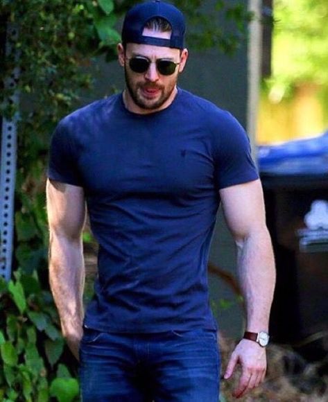 Captain America Workout, Chris Evans Girlfriend, Kapten Marvel, Chris Evans Shirtless, Christopher Robert Evans, Chris Evans Funny, Christopher Evans, Robert Evans, Chris Evans Captain America