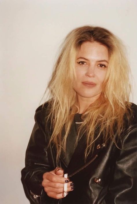 Alison Mosshart Jamie Hince, The Kills, Alison Mosshart, V Magazine, Dynamic Duo, Indie Rock, Debut Album, Dream Team, Guitarist