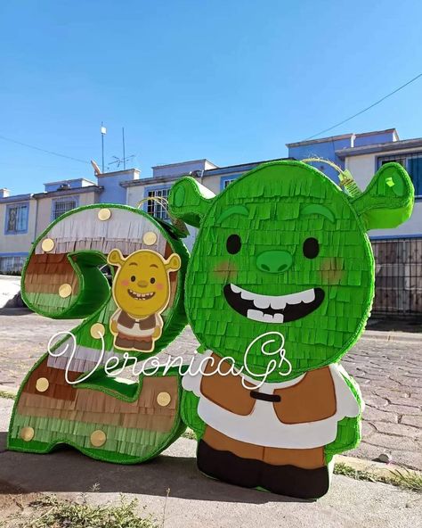 Shrek Girl Birthday Party, Shrek Pinata, Shrek Birthday, Bday Party Theme, Kids Birthday Theme, Girl Birthday Party, Candy Boxes, Shrek, Bday Party