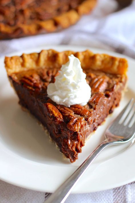 Fudgy Pecan Pie | 12 Tomatoes 12 Tomatoes Pecan Cream Pie, Fudgy Pecan Pie 12 Tomatoes, Pecan Sweets, Fudge Pecan Pie Recipe, Fudge Pecan Pie, Pie Cabinet, Pie Contest, Caramel Pecan Pie, Just Pies