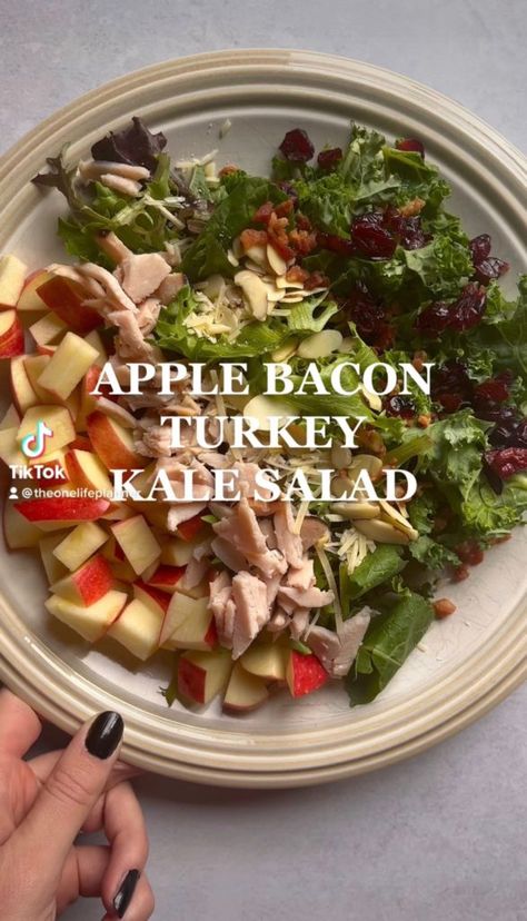 Turkey Apple Salad, Bacon Turkey, Apple Turkey, Fall Salad, Kale Caesar Salad, Warm Salad, Autumn Salad, Clean Food Crush, Apple Salad