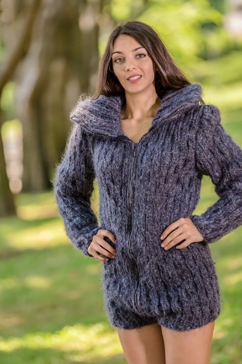 Tiffy mohair Tiffy Mohair, Winter Pullover Outfits, Mohair Sweaters, Womens Winter Dresses, Pullovers Outfit, Zipper Cardigan, Turtleneck Bodysuit, Casual Skirt Outfits, Zippered Cardigan