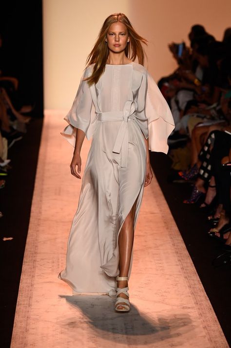 Pin for Later: You Won't Be Able to Wait For Spring to Shop BCBG — and You Don't Have To BCBG Max Azria Spring 2015 Max Azria Dress, Herve Leger Dress, Bcbg Max Azria, Max Azria, Fashion Victim, Dress C, Beautiful Gowns, Fashion Week Spring, New York Fashion Week