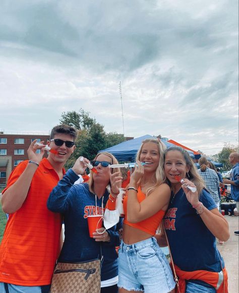 Syracuse Tailgate Outfits, Syracuse Dorm, Vision Bored, American Summer, Tailgate Outfit, College Aesthetic, Syracuse University, Uni Life, Dream School