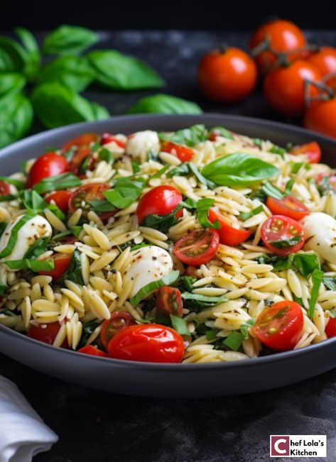 Fresh And Flavorful Caprese Orzo Salad Caprese Orzo, Orzo Salad Recipes, Easy Pasta Salad Recipe, Roasted Cabbage, Orzo Salad, Summer Menu, Easy Pasta Salad, Refreshing Salad, Soup Dinner