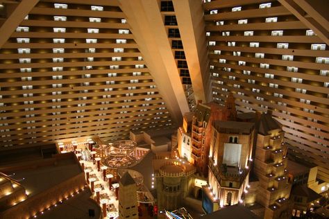 Luxor Hotel interior casino, Las Vegas Luxor Hotel Las Vegas, Luxor Las Vegas, Luxor Hotel, Las Vegas Party, Las Vegas Resorts, Vegas Party, Hotel Interiors, Vegas Baby, Las Vegas Hotels