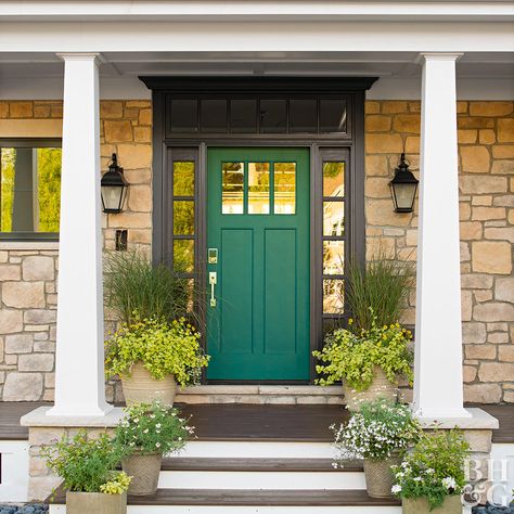 Whether you’re putting in a brand-new door or just replacing worn-out hardware, it’s easy to install a new handle and lock on your front door. #frontdoors Front Porch Planter Ideas, Craftsman Front Porch, Painted Brick Ranch, Porch Planter Ideas, Modern Farmhouse Porch, Rustic Front Porch, Front Porch Steps, Front Porch Planters, Front Door Hardware