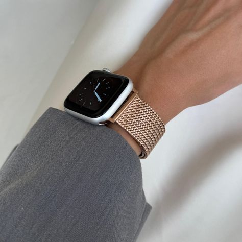 Rose Gold Apple Watch Band, iWatch loop strap 45mm 44mm 42mm 41mm 40mm 38mm, Luxury Women Metal Bracelet, Apple Watch 10 loop armband gift by lushbands on Etsy Gold Apple Watch Band, Rose Gold Apple Watch, Apple Watch Bracelets, Apple Watch Sizes, Gold Apple Watch, Rose Noir, Bracelet Apple Watch, Gold Apple, Rose Bracelet