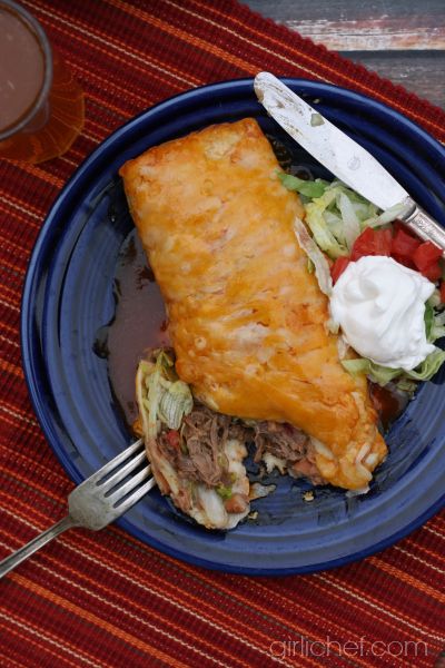 Shredded Beef Wet Burritos Wet Burrito Recipes, Wet Burrito, Burritos Recipe, Tacos And Burritos, Hispanic Food, Shredded Beef, Latin Food, Beef Dishes, Quesadillas