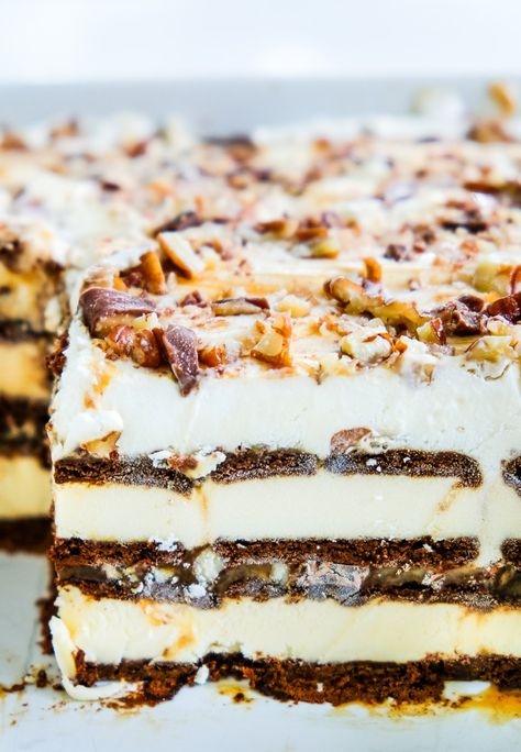 Heath Bar, Heath Bars, Delicious Ice Cream, Dinner Sandwiches, Southern Kitchen, Southern Kitchens, Caramel Topping, Bake Dessert, Ground Beef Recipes For Dinner