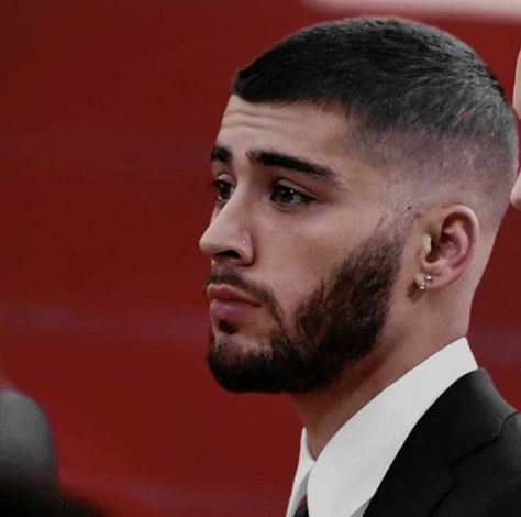 Zyne Malik Hairstyles, Zayn Malik Hairstyle Buzz Cut, Buzzcuts Mens, Buzzcut Men Fade With Beard, Zayn Malik Hairstyle Short, Buzzcut With Beard, Zayn Malik Buzzcut, Zyne Malik, Men Short Hair Fade