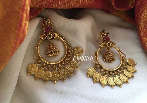 Earrings For Saree, Gold Buttalu, Kasu Mala, Saree For Wedding, Vintage Indian Jewelry, Chand Bali, Bridal Jewellery Earrings, Antique Gold Earrings, Gold Jhumka Earrings