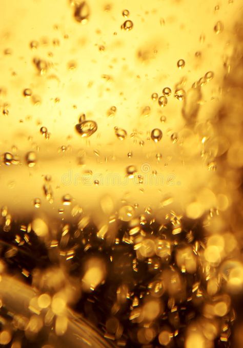 Champagne Bubbles Background, Champagne Background, Champagne Aesthetic, Champagne Drinks, Golden Champagne, Water Images, Champagne Bubbles, Gold Bubbles, Gold Aesthetic