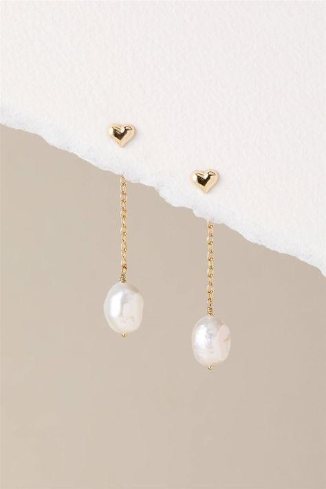 pearl earrings, dangle earrings, jewelry tour, heart earrings, mother's day gift ideas, gold earrings inspo, dainty earrings, minimalist earrings Chain Of Hearts, Pearl Drop Earrings Gold, Freshwater Pearl Drop Earrings, Earring Sale, Heart Studs, Dainty Earrings, Pearl Size, Pearl Drop Earrings, Gold Pearl