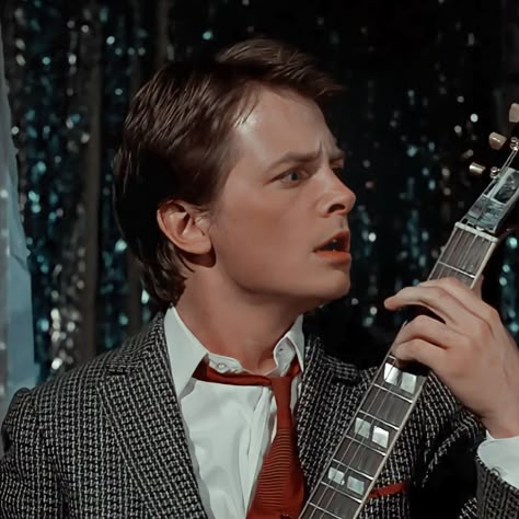 Marty Mcfly Pfp, Back To The Future Pfp, Marty Mcfly Aesthetic, Marty Mcfly Icons, Back To The Future Aesthetic, Back To The Future Marty, Michael Fox, Iconic Films, Hottest Guys