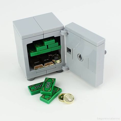 Lego Bank Ideas, Bank Lego, Lego Safe, Lego Building Techniques, Lego Winter Village, Lego House Ideas, Lego Winter, Lego Ww2, Step On A Lego