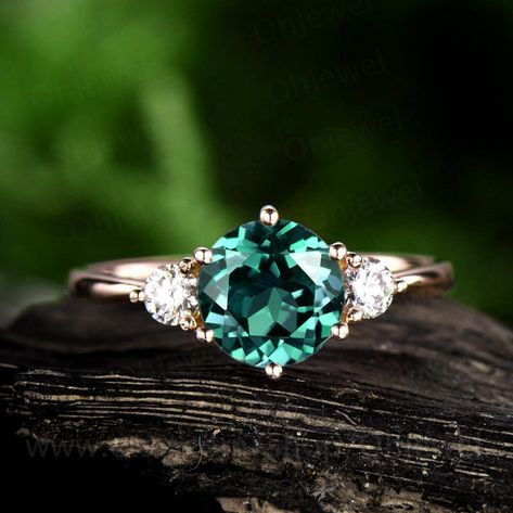 Rose Gold Emerald Ring, Emerald Engagement Ring Green, Vintage Emerald Engagement Ring, Emerald Engagement Ring Set, Emerald Ring Vintage, May Birthstone Rings, Leaf Engagement Ring, Emerald Ring Gold, Engagement Ring Rose Gold