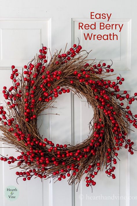 Learn how to put together this beautiful festive red berry wreath in minutes for your front door or mantel this holiday season and throughout the winter. Cranberry Wreath Christmas, Christmas Wreaths Red Berries, Red Berry Centerpiece, Red Berry Wreath Diy, Berry Wreath Christmas, Christmas Red Berry Wreath, Diy Berry Wreath, Cranberry Wreath Diy, Red Berry Wreaths