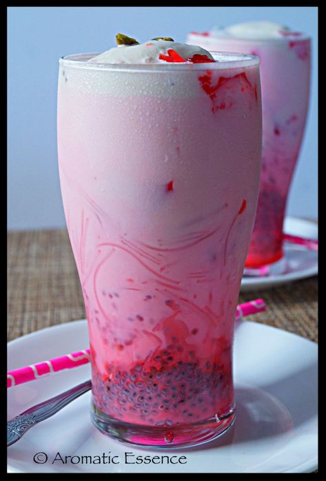 image Royal Falooda, Soft Drinks Recipes, Falooda Recipe, Smoothie Fruit, Frosting Recipes Easy, 3 Ingredient Recipes, Tastemade Recipes, Buttercream Frosting Recipe, Food Crush