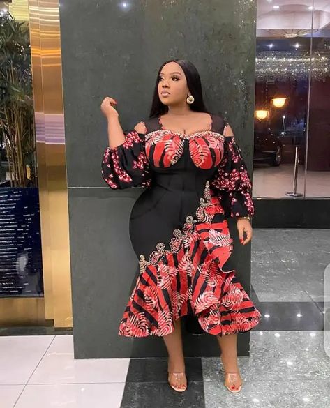 Plus-Size Fashion: 14 Ways to Dress Classy and Stylish as a Plus-Size Lady Plus Size Ankara Styles For Women, Unique Gowns, Dress For Chubby Ladies, Dress For Chubby, Official Dress, Kitenge Designs, Ankara Styles For Women, Fit And Flare Gown, Official Dresses