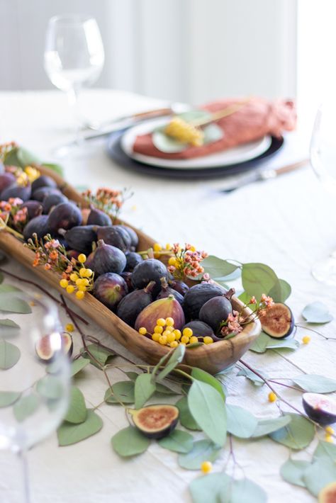 Country Thanksgiving, Thanksgiving Table Settings Diy, Thanksgiving Table Centerpieces, Thanksgiving Centerpieces Diy, Fruit Centerpieces, Coffee Table Ideas, Decor Coffee Table, Table Setting Ideas, Thanksgiving Table Decor