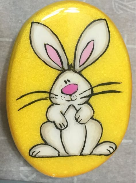 Bunny Rocks Painted Stones, Rabbit Rock Painting Ideas, Bunny Painted Rocks Ideas, Painted Rocks For Easter, Easter Bunny Painted Rocks, Easter Painted Rocks Easy, Easter Stone Painting, Rabbit Painting Easy, Spring Painted Rocks