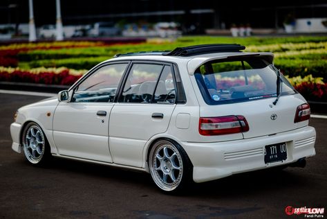 Toyota Starlet Starlet Toyota, Toyota Turbo, Dream Cars Audi, Toyota Starlet, Civic Hatchback, Lexus Cars, Hot Hatch, Street Racing Cars, Street Racing