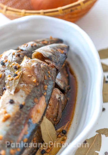 Fish Adobo is a Filipino fish dish wherein fish such as  galunggong is cooked inadobo style. This recipe shows how it is prepared Fish Dishes Recipes, Philippines Recipes, Filipino Food Dessert, Dried Bay Leaves, Adobo Recipe, Yummy Seafood, Coconut Milk Recipes, Filipino Dishes, Everyday Dishes