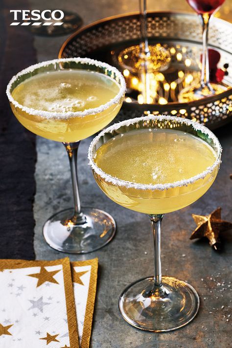 Prosecco Cocktail Recipes, Cocktails Christmas, Christmas Cocktails Easy, Christmas Drinks Alcohol Recipes, Christmas Drinks Alcohol, Prosecco Cocktails, Tea Time Food, Desiccated Coconut, Tesco Real Food