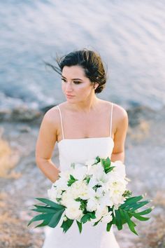 From the editorial "Here's Why Maui Is the Ultimate Elopement Destination." We've been obsessing over this bride's tropical bouquet from the moment we browsed through the full gallery captured by @dmitriandsandra! #tropicalbouquet #modernbouquet #hawaiiweddingflowers #hawaiiwedding #destinationbride Tropical Bridal Bouquet, Tropical Bouquet, Modern Bouquet, Tropical Bridal, Destination Bride, Wedding Flower Inspiration, Wedding Flower Arrangements, Destination Elopement, Hawaii Wedding