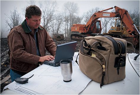 Padded Laptop Bag | By Filson Filson Briefcase, Roland Sands Design, Field Bag, Computer Bag, Man Style, Celine Luggage Bag, Minimalist Wallet, Computer Bags, Luggage Bags