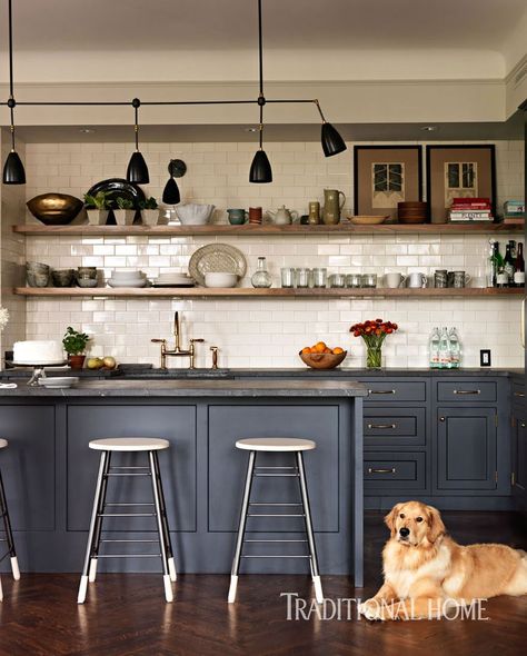 Get the smart and stately look of this mostly monochrome, navy inspired kitchen. Transform your space with Giani™ DIY Paint Kits for Your Home and cultivate simple beauty with creamy white and deep blue cabinets, and satin, cool gray marbled countertops. Manhattan Kitchen, Navy Blue Kitchen Cabinets, Coastal Kitchen Decor, Cottage Plans, Dark Countertops, Blue Kitchen Cabinets, Grey Countertops, Lake Decor, Kitchen Decor Ideas