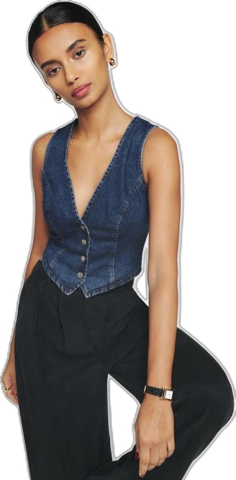 Denim Top Outfit Women, Tops 2024 Trends, How To Style A Denim Top, Jeans Into Top, Denim On Denim Outfits For Women, Denim Tops Women, Denim Bustier Outfit, Denim And Diamonds Outfit, Jeans Top Outfit