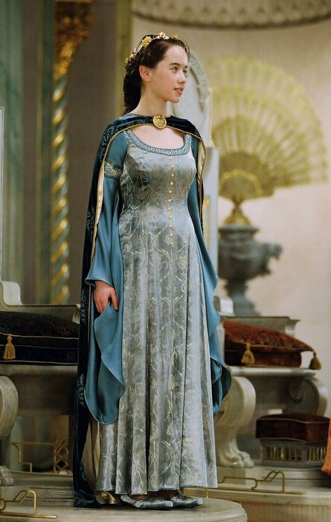 Narnia Dresses, Narnia Costumes, Narnia Movies, Susan Pevensie, Anna Popplewell, Chronicles Of Narnia, Medieval Clothing, Movie Costumes, Ravenclaw