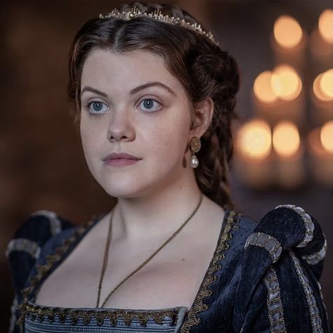 Margaret Tudor, The Spanish Princess, Lucy Pevensie, Tudor Dress, Spanish Princess, Georgie Henley, Disney Princess Fan Art, Mary Queen Of Scots, Chronicles Of Narnia