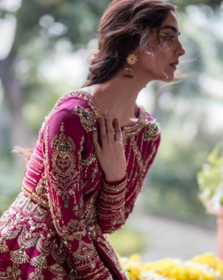 Mehndi Outfit, Bridal Lehenga Online, Maya Ali, Latest Bridal Dresses, Long Frocks, Pakistani Bridal Dresses, Pakistani Bridal Wear, Bridal Shoot, Pakistani Actress