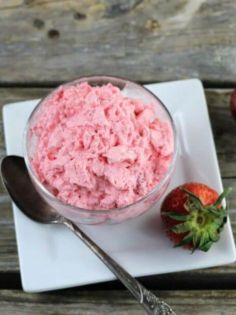 Jello Salad With Cream Cheese, Strawberry Jello Dessert, Fluffy Desserts, Cottage Picnic, Macros For Fat Loss, Jello With Cool Whip, Jello Deserts, Cream Cheese And Cool Whip, Strawberry Jello Salad