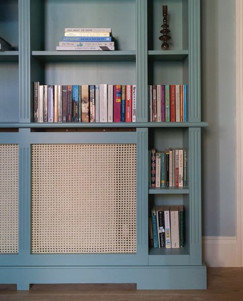 Bespoke Bookshelves, Paints Photography, Painted Bookshelf, Painted Woodwork, Radiators Living Room, Edward Bulmer, Kitchen Bookshelf, London Mansion, Bungalow Interiors