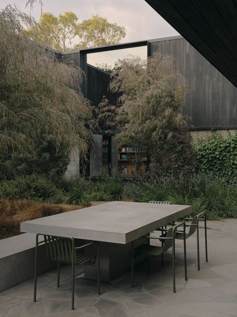 Casa Patio, Minimalist Architecture, Courtyard Garden, Large Homes, Garden Spaces, Landscape Architect, Garden View, Contemporary Architecture, 인테리어 디자인