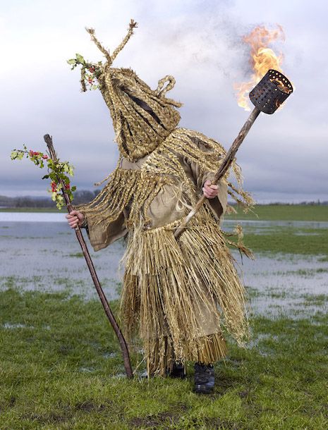 Traditional & Ceremonial Pagan Costumes of Europe - Album on Imgur Winter Solstice Party, Charles Freger, Solstice Party, Baba Jaga, Wicker Man, Celebration Around The World, Pagan Rituals, Dangerous Minds, Folk Festival