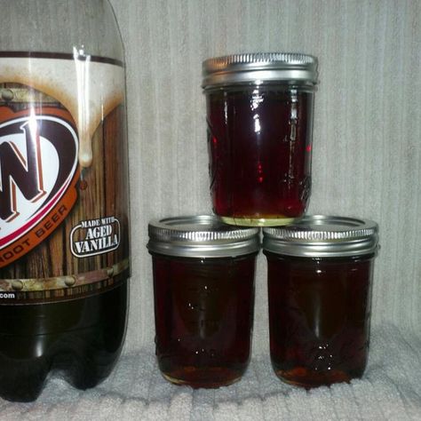 Beer Jelly Recipe, Beer Jelly, Canning Jam, Homemade Jelly, Canned Food Storage, Jelly Recipe, Canning Tips, Just A Pinch Recipes, Jam And Jelly