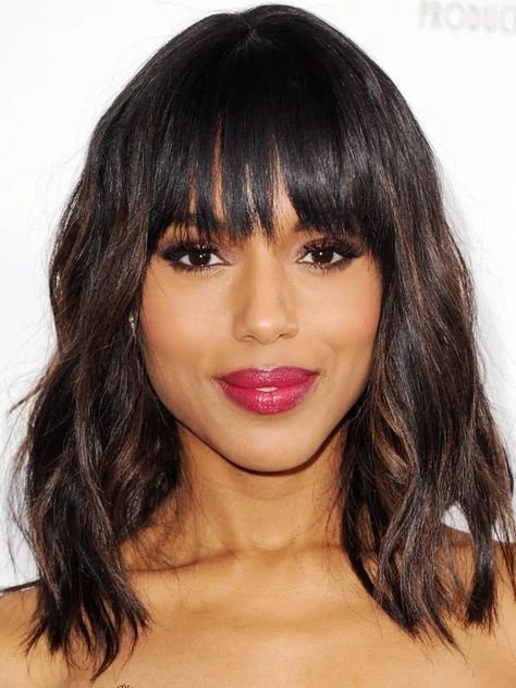 The Best (and Worst) Bangs for Heart-Shaped Faces - The Skincare Edit Bob Lung, Modern Shag Haircut, Midlength Haircuts, Shag Haircut, Heart Face Shape, Mid Length Hair, Short Hair With Bangs, Haircuts With Bangs, Medium Hair Cuts