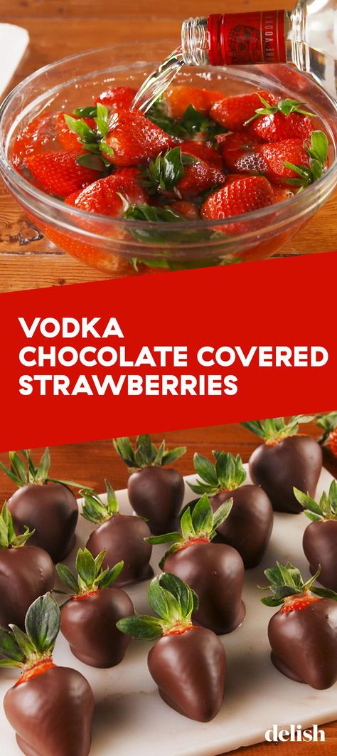 Alcoholic Chocolate Covered Strawberries, Boozy Strawberries Chocolate Covered, Alcoholic Desserts Easy, Valentines Strawberries Ideas For Him, Valentines Day Chocolate Strawberries, Chocolate Covered Strawberries Ideas, Chocolate Alcohol, Valentines Strawberry, Valentine Chocolate Covered Strawberries