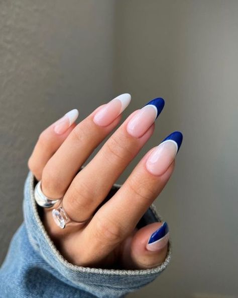 Blue Fall Nail Designs, Navy Blue And White Nails, Navy French Tip Nails, Navy Blue Fall Nails, Sept Nails, Fall Nails French, Fall French Nails, Sparkly French Tip Nails, Blue Fall Nails