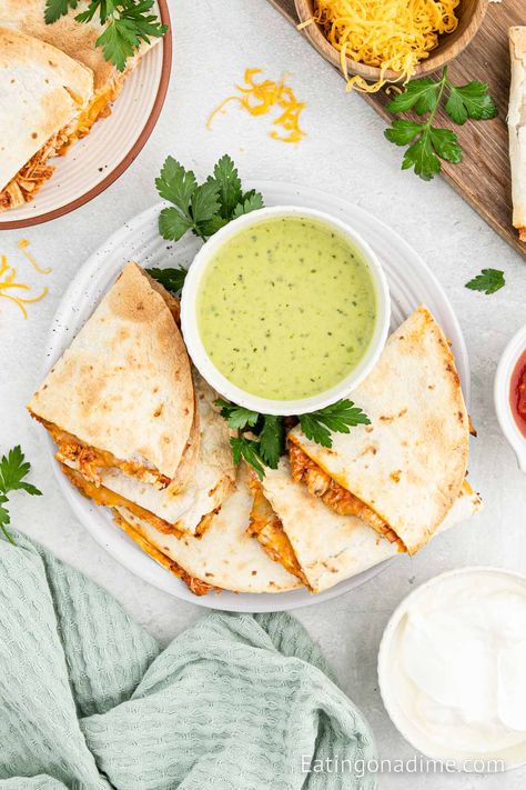 Air Fryer Chicken Quesadilla Easy Chicken Quesadilla Recipe, Ways To Cook Steak, Make Shredded Chicken, Eating On A Dime, Chicken Quesadilla Recipe, Pizza Recipes Easy, Cooking Chicken To Shred, Chicken Enchilada Recipe, Chicken Noodle Soup Homemade