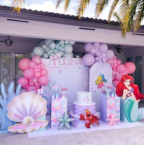 Melissa Betancourt | Sirenita! #sereia #festasereia #mermaid #mermaidparty #kidspartyideas #celebration #miamiparties #kidspartydecor | Instagram Mermaids Birthday Party Ideas, Baby Ariel Birthday Party, Mermaid Decorations Birthday, Ariel The Little Mermaid Birthday Party, Little Mermaid 1st Birthday Party, Ariel Party Ideas, Disney Little Mermaid Birthday Party, Ariel Mermaid Birthday Party, Little Mermaid Birthday Party Decoration