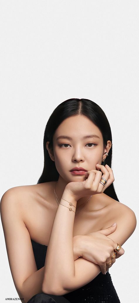 Jennie Coco Crush, Chanel Fine Jewelry, Chanel Coco Crush, Coco Crush, Jennie Calvin Klein, Jennie Wallpaper, Pink Out, Standing Poses, Jennie Kim Blackpink