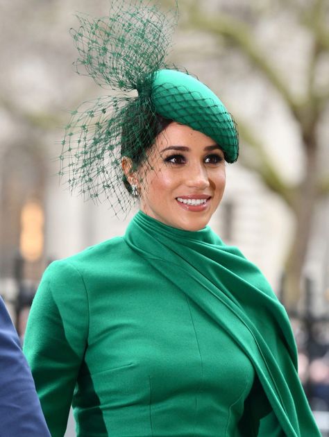 Estilo Meghan Markle, Prinz Harry, Meghan Markle Style, Style Royal, Principe Harry, Estilo Real, Prince William And Catherine, Fascinator Headband, Elegant Hats