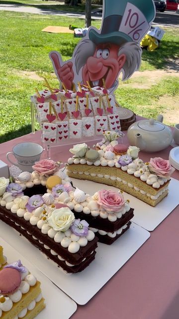 Onederland Dessert Table, Alice In Wonderland Desserts, Onederland Birthday Cake, Alice In Wonderland Dessert Table, Onederland Cake, Wonderland Party Theme, Alice In Wonderland Cupcakes, Alice In Wonderland Props, Luxury Picnics